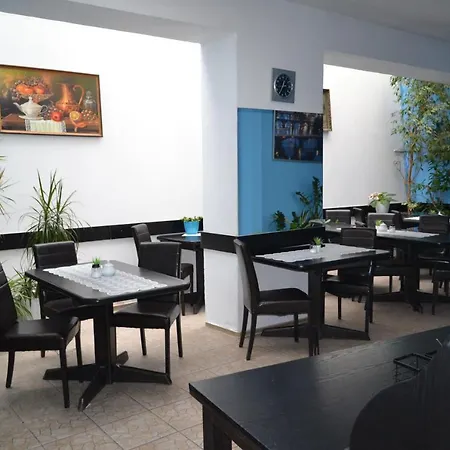 Aladin Hotel 3*